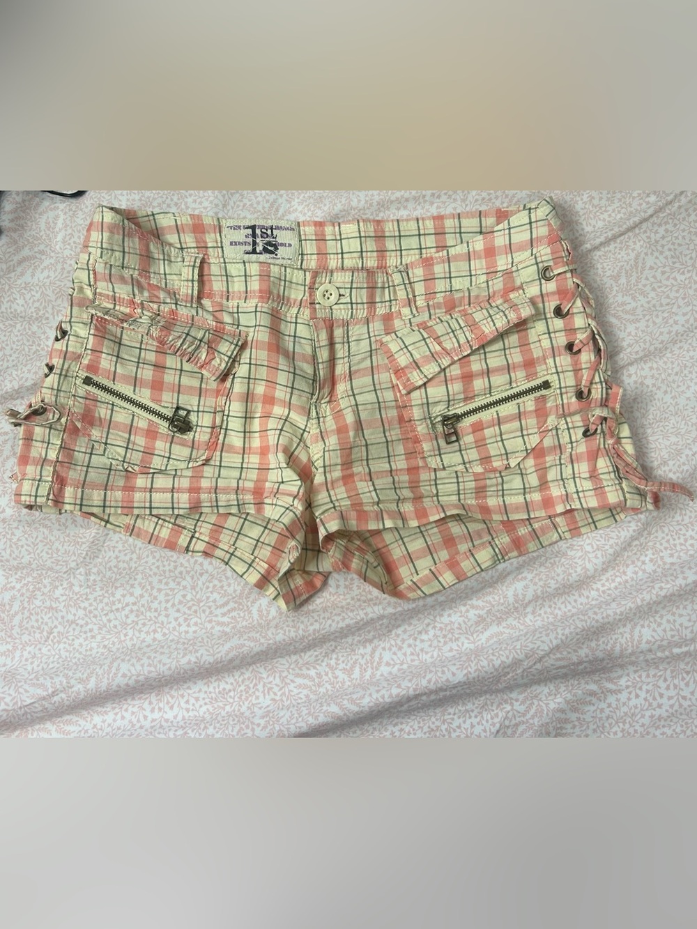 y2k plaid lace up mini shorts!
